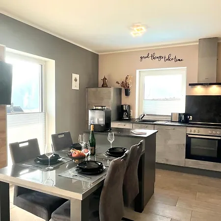 Ferienwohnung Sonnenterrasse, 1-4 Personen, 2 Schlafzimmer, Grosse Terrasse Mueden Exterior photo