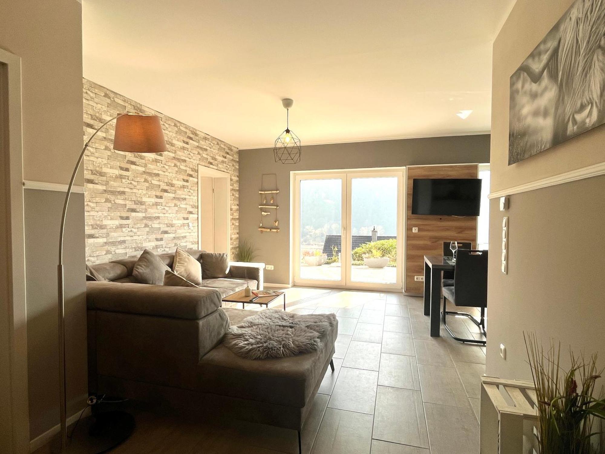 Sonnenterrasse, 1-4 Personen, 2 Schlafzimmer, Grosse Terrasse *