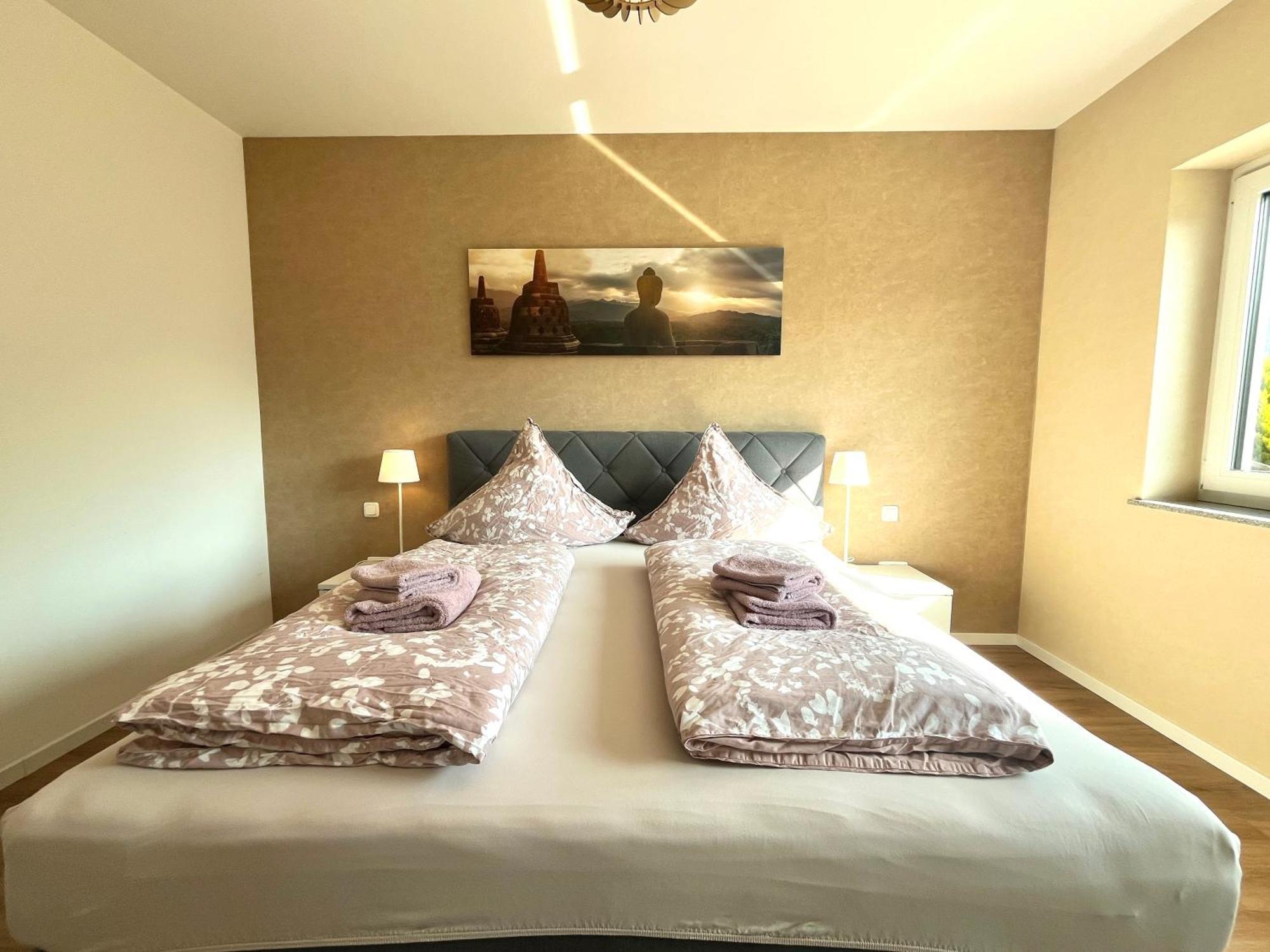 Sonnenterrasse, 1-4 Personen, 2 Schlafzimmer, Grosse Terrasse *